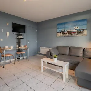 apartment-residentie-astrid3-bredene-8450.hotelsghent.com/
